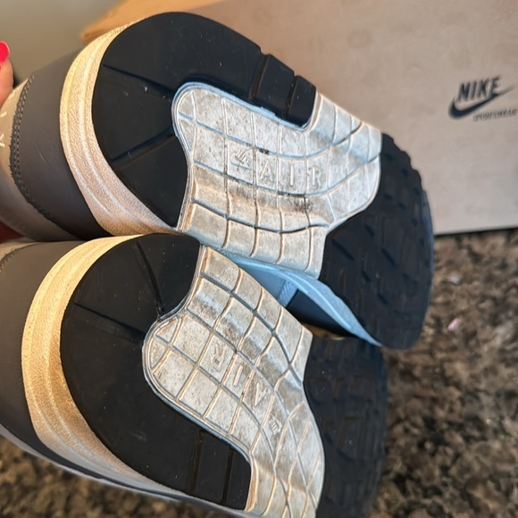Nike air max 1 Gray and White Sneakers EUC 10.5 - Picture 8 of 13